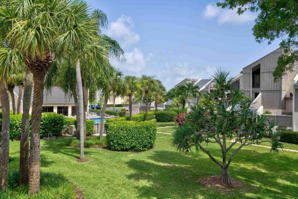 Poolside Villas At Jupiter Ocean & Racquet Club, 1605 S Us Highway 1 #M2-211, Jupiter, Florida 33477, image 1