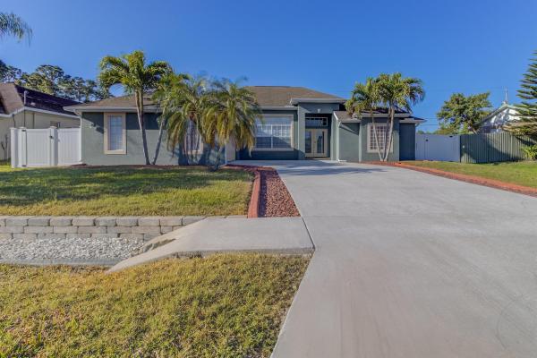 942 SW Consolata Ave, Port St. Lucie, Florida 34953, image 1