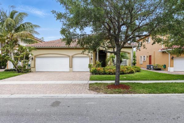 Terracina, 707 Cresta Cir, West Palm Beach, Florida 33413, image 1