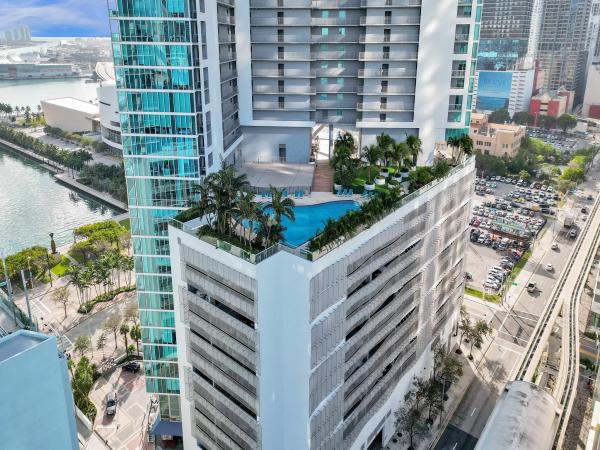 MarinaBlue, 888 Biscayne Blvd #811, Miami, Florida 33132, image 1