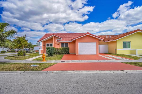 14819 SW 60th St, Unincorporated Dade County, Florida 33193, image 1