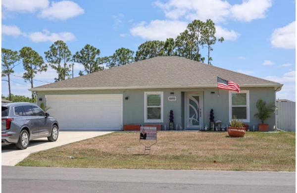 Hidden Oaks, 1372 SW Babcock Ave, Port St. Lucie, Florida 34953, image 1