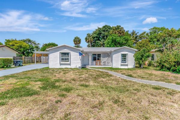 Lake Shore Villas, 431 Virginia Dr, Lake Worth Beach, Florida 33461, image 1