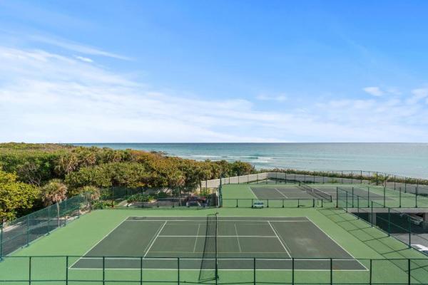 Water Glades, 5550 N Ocean Dr #5C, Riviera Beach, Florida 33404, image 2
