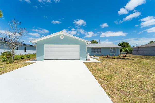 Northport Village, 361 NE Genesee Ave, Port St. Lucie, Florida 34983, image 1