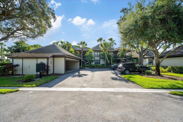 Cowdray Park, 13307 Polo Club Rd #C106, Wellington, Florida 33414, image 1