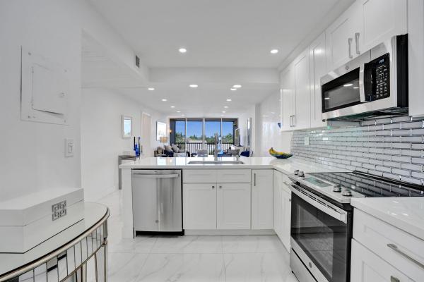 Boca Bayou, 6 Royal Palm Way #506, Boca Raton, Florida 33432, image 1