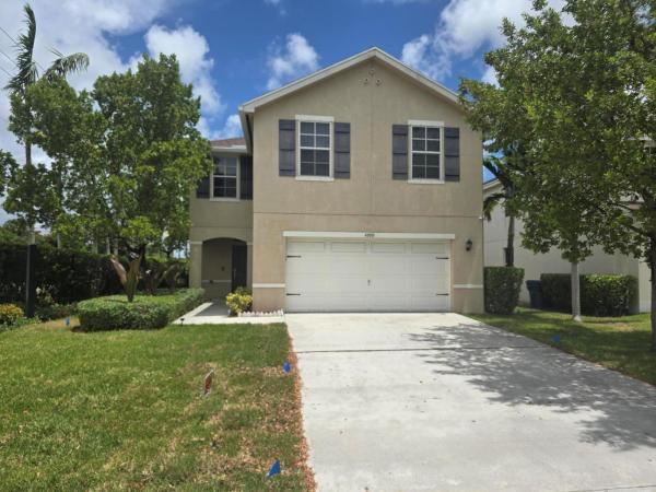 Haverhill Pointe, 4999 Haverhill Pointe Dr, Haverhill, Florida 33415, image 1