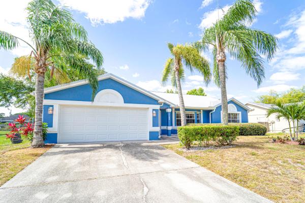 Hidden Oaks, 1142 SW Dalton Ave, Port St. Lucie, Florida 34953, image 1