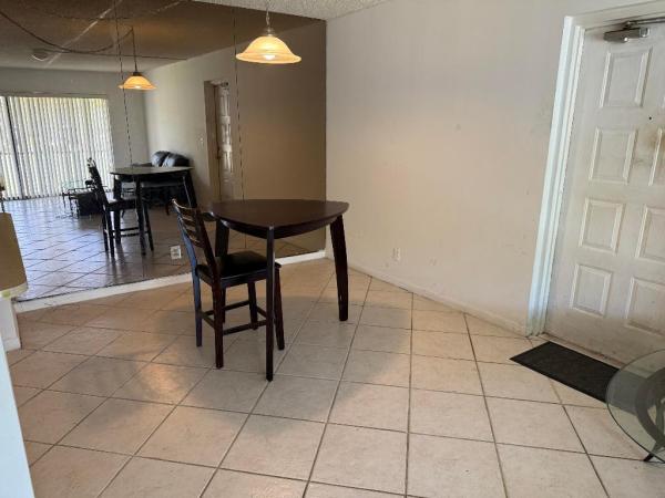 The Palm Club, 1009 Green Pine Blvd #E1, West Palm Beach, Florida 33409, image 1