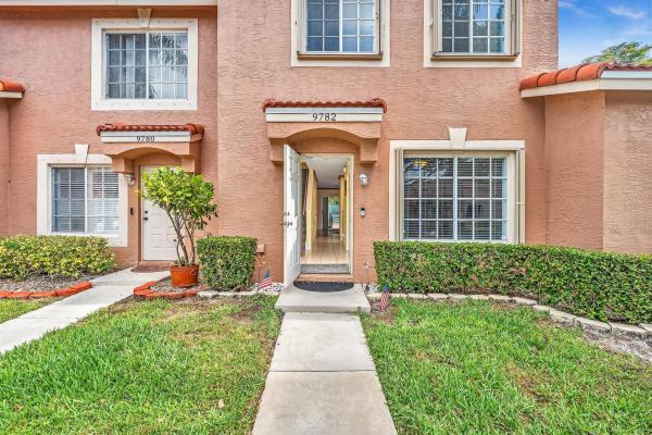 Santa Cruz, 9782 Kamena Cir, Boynton Beach, Florida 33436, image 1