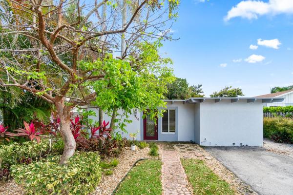 Dell Park, 246 NE 10th St, Delray Beach, Florida 33444, image 1