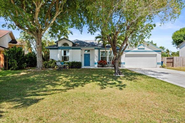 Huntington Woods, 148 Roycourt Cir, Royal Palm Beach, Florida 33411, image 1