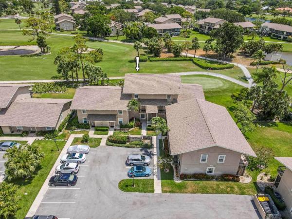 Riverbend Country Club, 9239 SE Riverfront Ter #D, Jupiter, Florida 33469, image 1