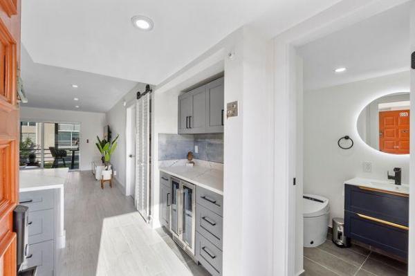Las Vistas In Inverrary, 3551 Inverrary Dr #203, Lauderhill, Florida 33319, image 1