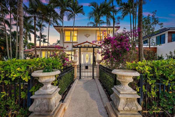 Gruber Carlberg, 228 9th St, West Palm Beach, Florida 33401, image 1