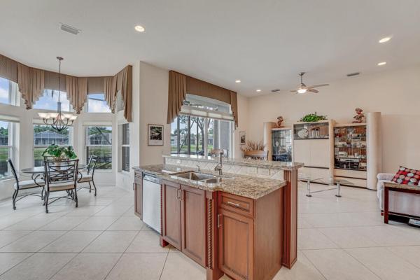 Valencia Shores, 7751 Ocean Sunset Dr, Lake Worth, Florida 33467, image 1