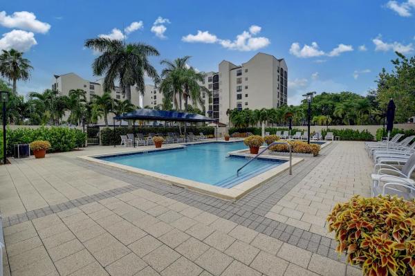 Regency At Boca Pointe, 7578 Regency Lake Dr #702, Boca Raton, Florida 33433, image 3
