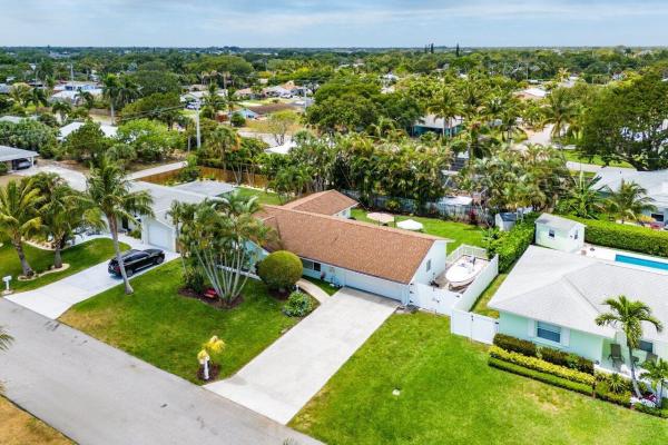 Jupiter In The Pines, 353 Mars Ave, Tequesta, Florida 33469, image 1