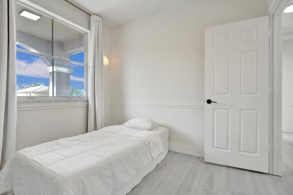 Shadow Creek Village, 6396 Shadow Creek Village Cir, Lake Worth, Florida 33463, image 2