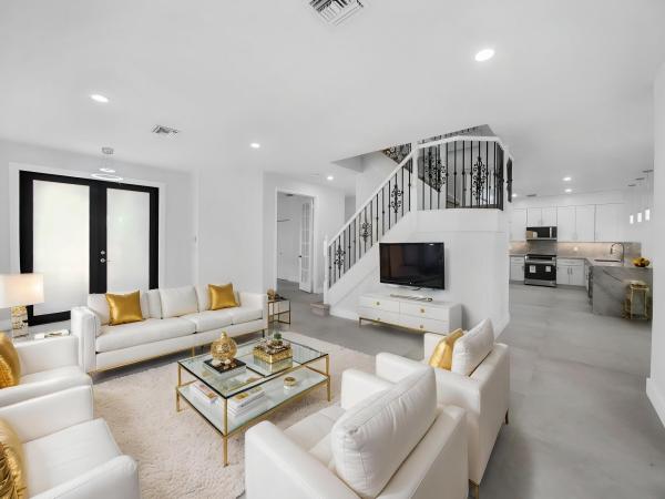 Isola Bella, 7285 Via Luria, Lake Worth, Florida 33467, image 1