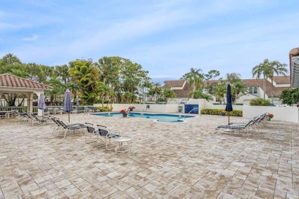 Ryder Cup Villas, 502 Ryder Cup Cir S, Palm Beach Gardens, Florida 33418, image 1