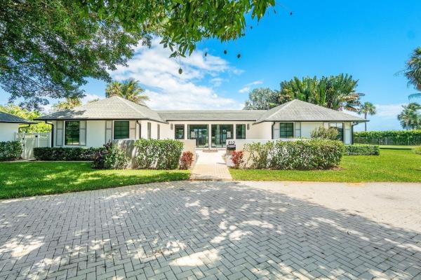 Lantana Point, 210 S Lake Dr, Lantana, Florida 33462, image 1