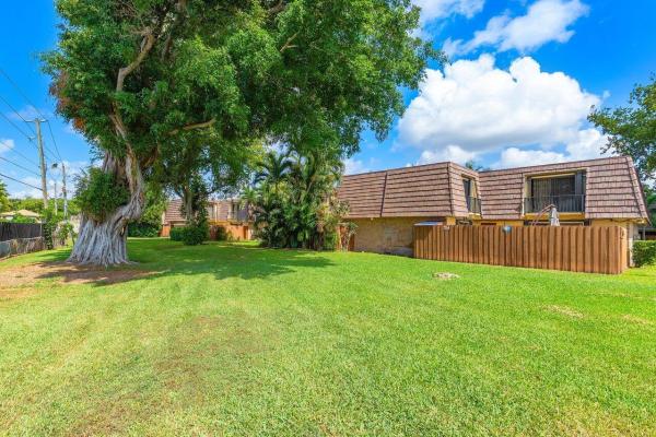 Springdale, 853 Springdale Cir, Palm Springs, Florida 33461, image 1