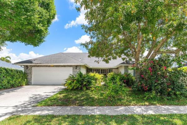Sugar Pond Manor, 712 Lemongrass Ln, Wellington, Florida 33414, image 1