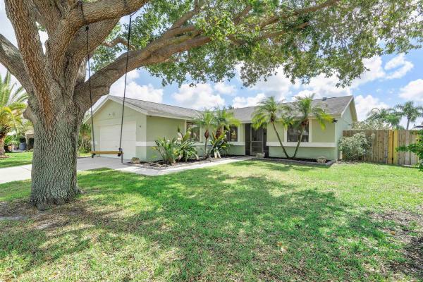 Le Chalet, 8500 Mildred Dr, Boynton Beach, Florida 33472, image 1