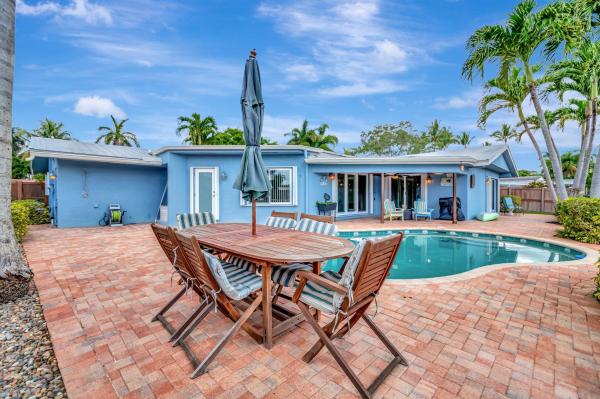Royal Oaks Hills, 166 SW 8th Ave, Boca Raton, Florida 33486, image 2
