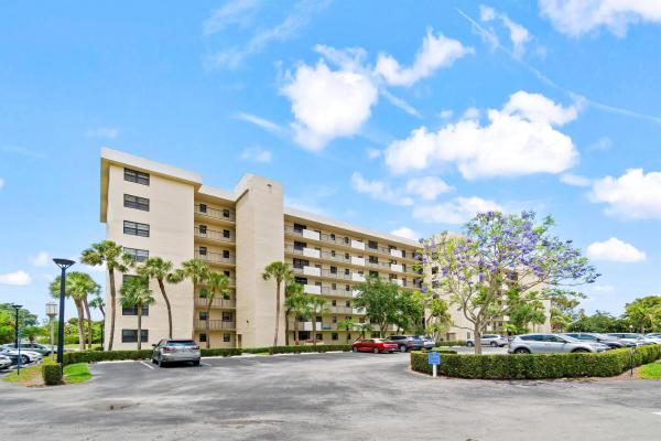 The Palms Of Deer Creek, 2400 Deer Creek Country Club Blvd #609-1, Deerfield Beach, Florida 33442, image 1
