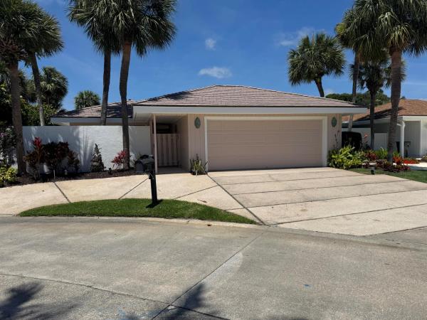 Baytowne Of Jonathan's Landing, 17020 Bay St, Jupiter, Florida 33477, image 1