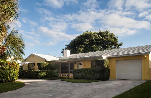 Palm Beach Shores Residential, 124 Sandal Ln, Palm Beach Shores, Florida 33404, image 1