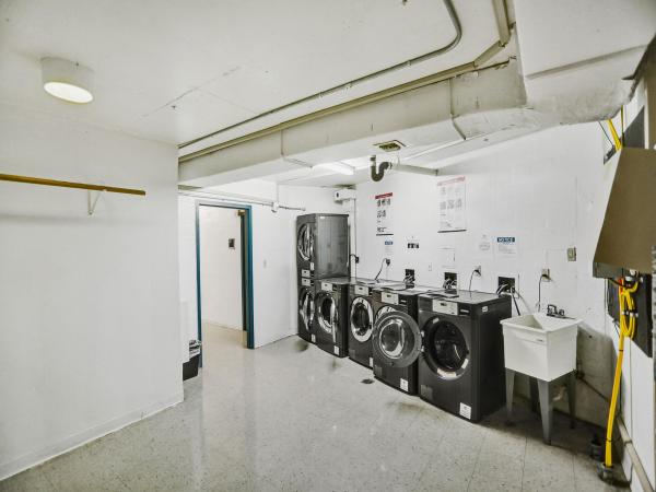 Arlen House East, 100 Bayview Dr #1125, Sunny Isles Beach, Florida 33160, image 1