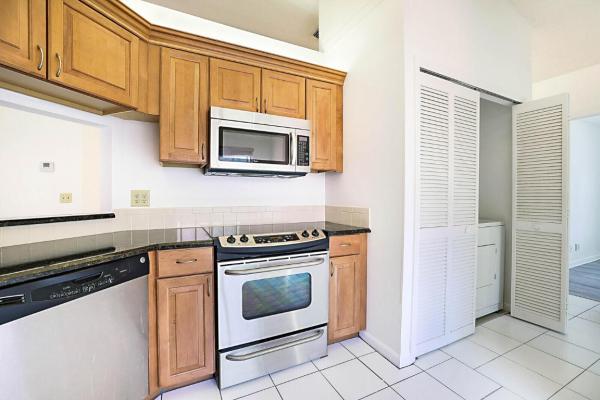 South Lake At Dos Lagos, 9 Via De Casas Sur #203, Boynton Beach, Florida 33426, image 1