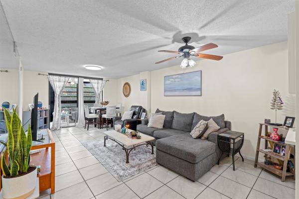 Hidden Harbour Of The Palm Beaches, 896 N Federal Hwy #121, Lantana, Florida 33462, image 1