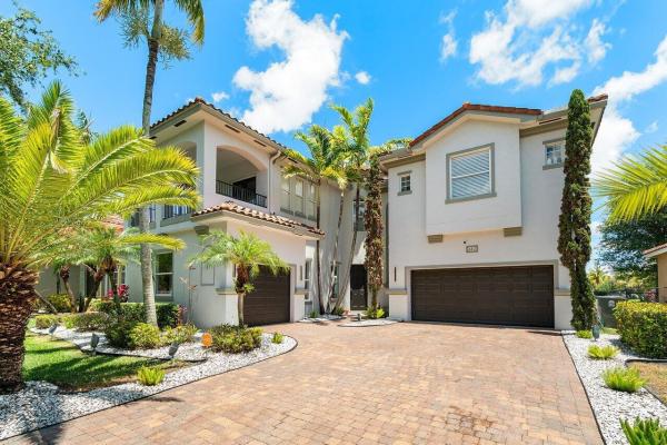 Terracina, 682 Cresta Cir, West Palm Beach, Florida 33413, image 1