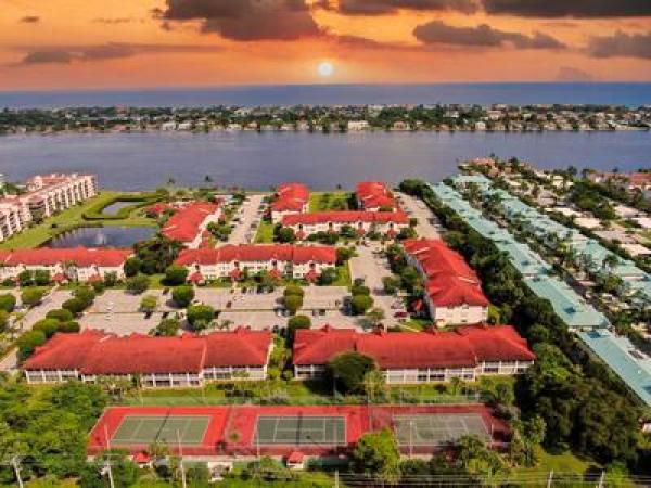 Half Moon Bay, 105 Half Moon Cir #B1, Hypoluxo, Florida 33462, image 1