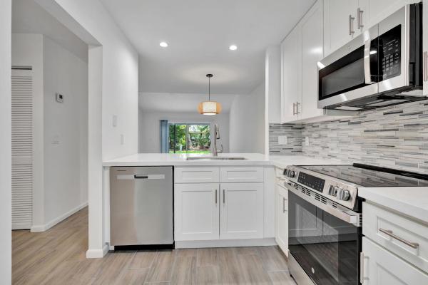 Jupiter Village, 208 Palmetto Ct, Jupiter, Florida 33458, image 1