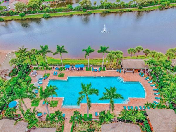 477 Pacific Grove Dr #4, West Palm Beach, Florida 33401, image 1