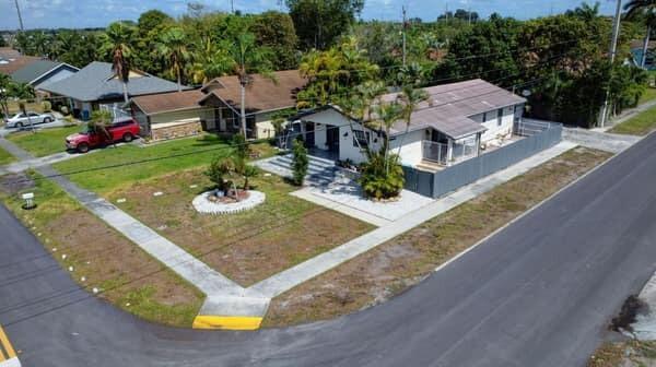 Lake Boynton Estates, 701 SW 1st Ave, Boynton Beach, Florida 33426, image 1