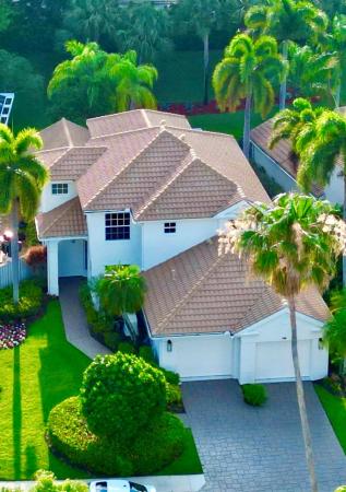 Pinehurst, 731 Pinehurst Way, Palm Beach Gardens, Florida 33418, image 1