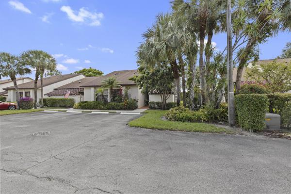 Meed Racquet Club, 3646 English D Rd #D, Lake Worth Beach, Florida 33467, image 1