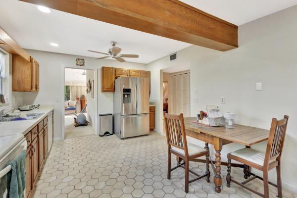 Kitching Cove Estates, 1013 SE Kitching Cove Ln, Port St. Lucie, Florida 34952, image 2