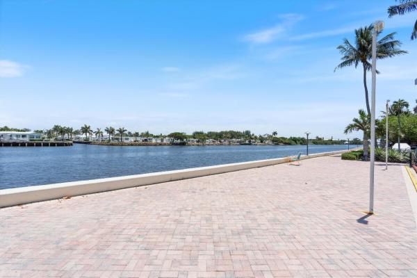 Seagate Of Gulfstream, 2016 S Federal Hwy #206, Boynton Beach, Florida 33435, image 1