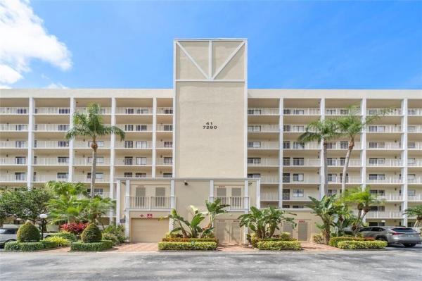 Huntington Lakes 5, 7290 Kinghurst Dr #402, Delray Beach, Florida 33446, image 1