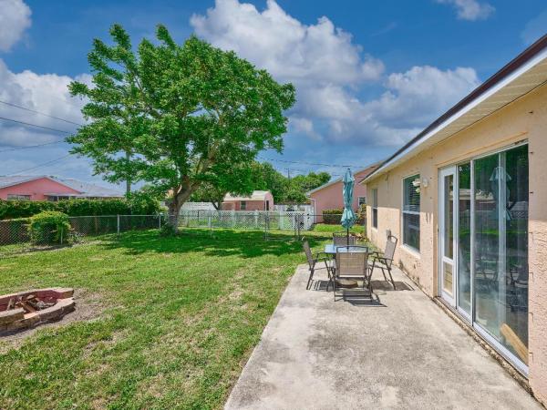 537 SW Hiawatha St, Port St. Lucie, Florida 34953, image 3