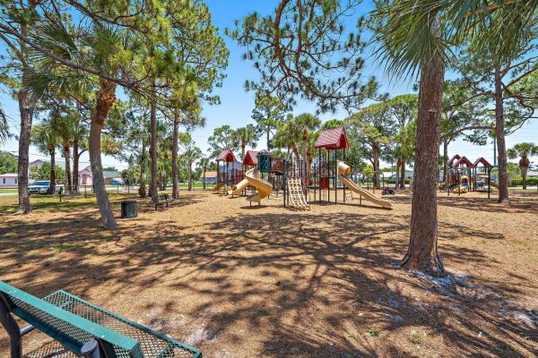 North Palm Beach Heights Of Jupiter, 15129 Harriet Ave, Jupiter, Florida 33458, image 3