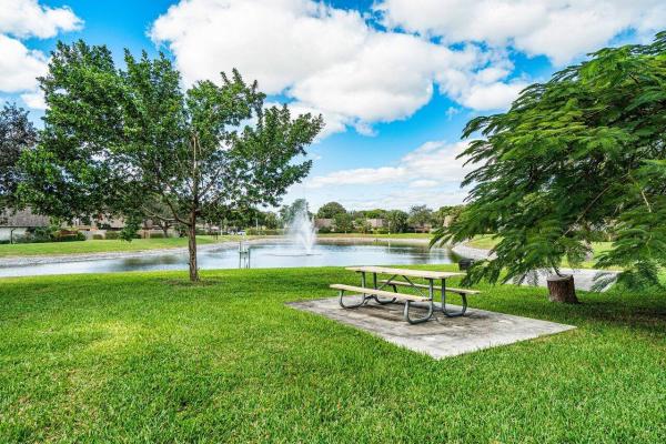 Delray Oaks West, 2920 SW 22nd Cir #C2, Delray Beach, Florida 33445, image 1